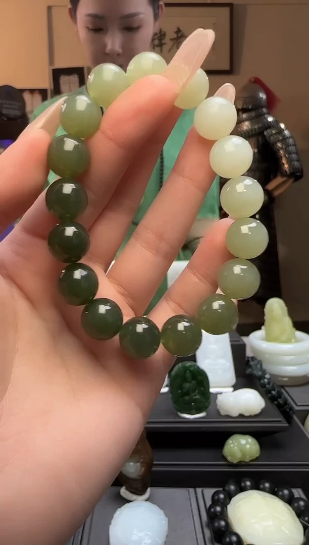 【闪购商品】和田玉晴水圆珠未镶嵌手串