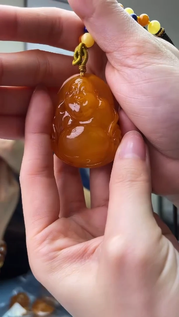 琥珀未镶嵌珠宝奇石T021微瑕假一罚十，多样性发一件