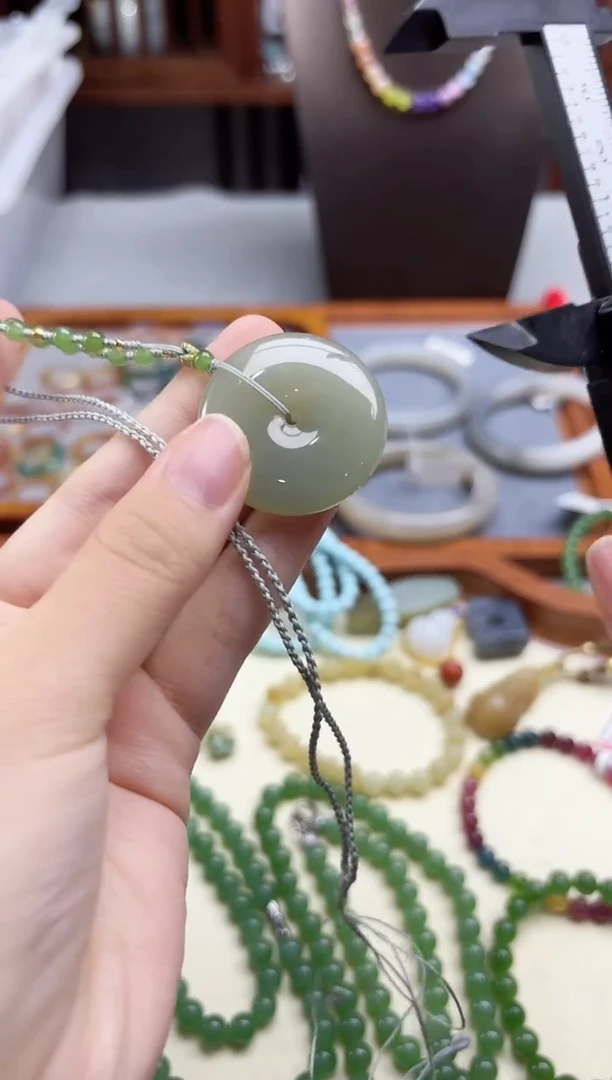 颈饰未镶嵌和田玉和田玉平安扣吊坠XY