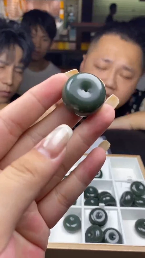 吊坠(不含链)未镶嵌和田玉多样性-吊坠-D10294