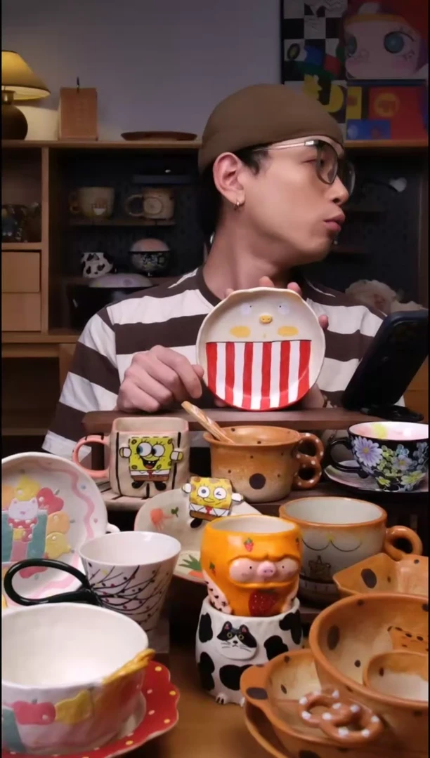盘景德镇可爱设计师款陶瓷