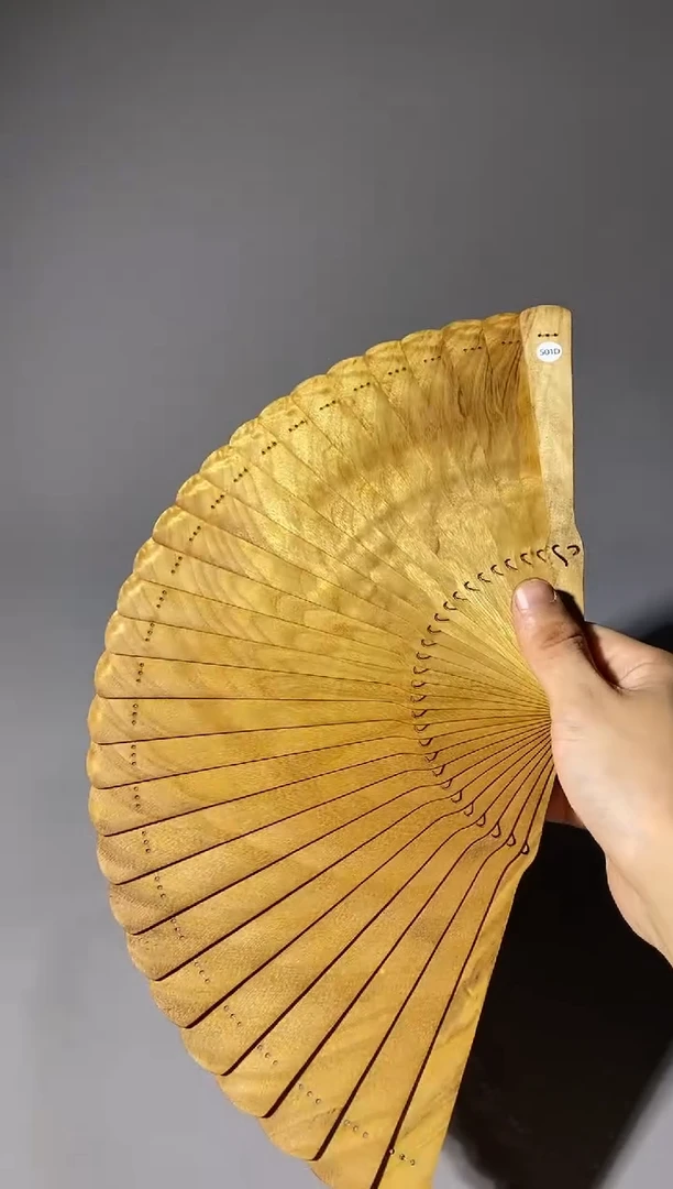 金丝楠飛****e501号21cm小叶桢楠扇子