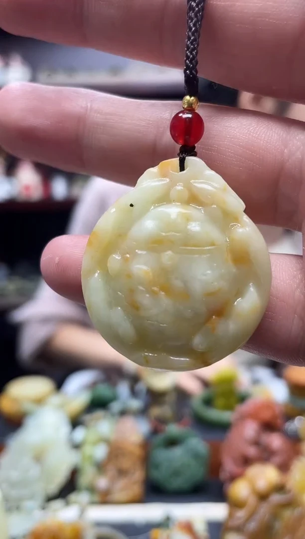 未镶嵌岫玉吊坠·