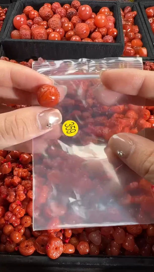 【闪购商品】南红玛瑙颈饰未镶嵌1