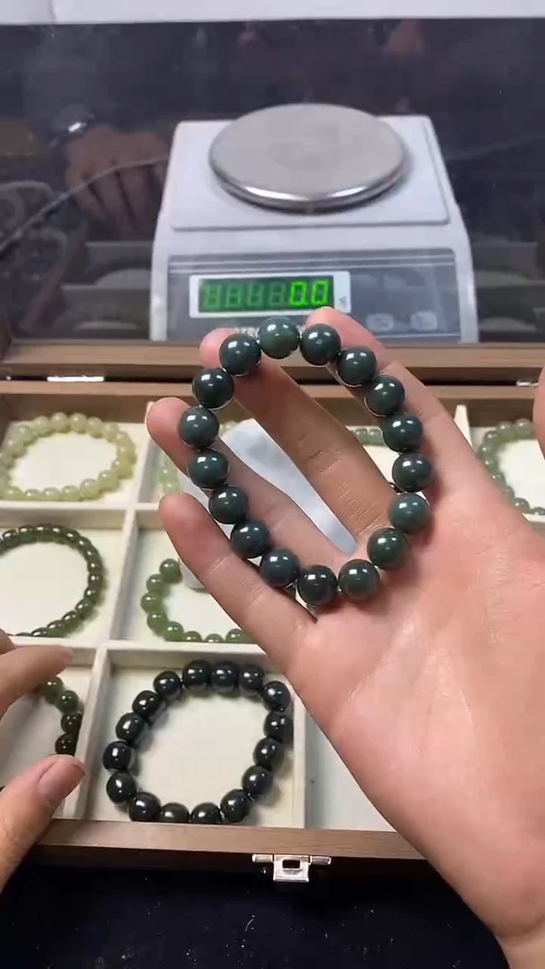 未镶嵌手串和田玉主播推荐！！