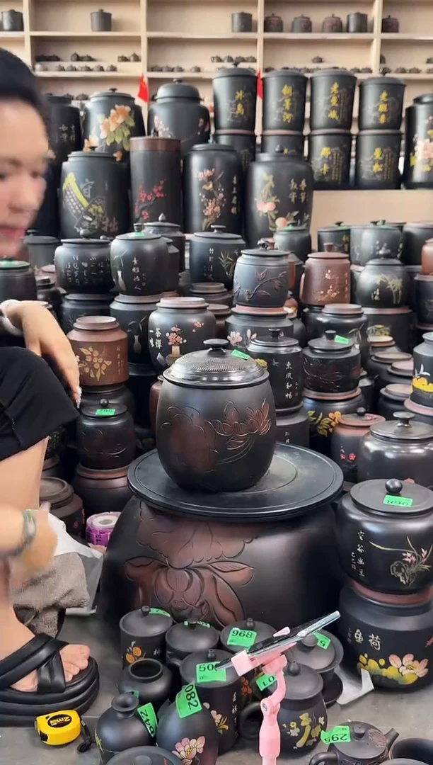 罐完品茶叶罐龙蛋荷花  108