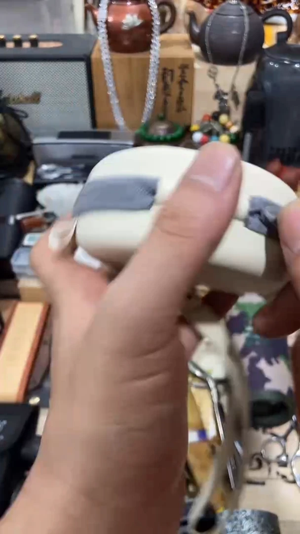 瓷片闪购商品  如图所示