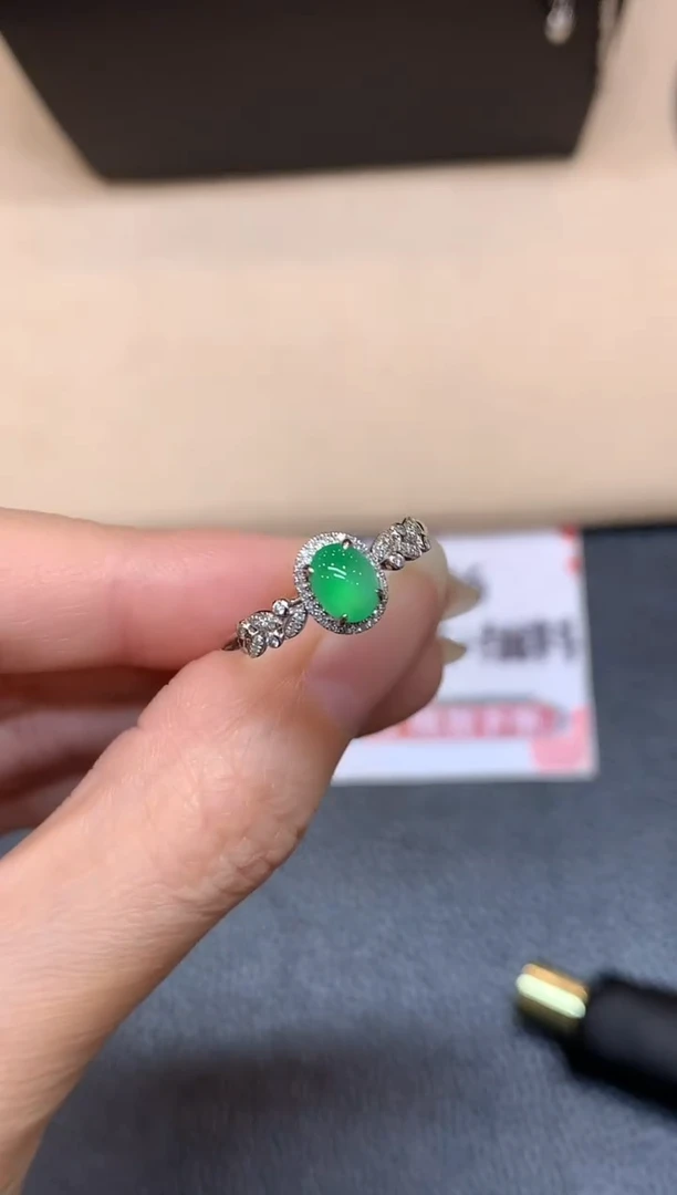 18K金镶嵌戒指翡翠6【无鉴赏期】蛋面【无服务费