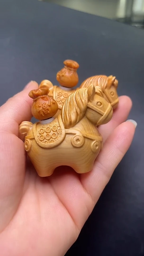 黄杨木福马驮金摆件 多样性发一M58178