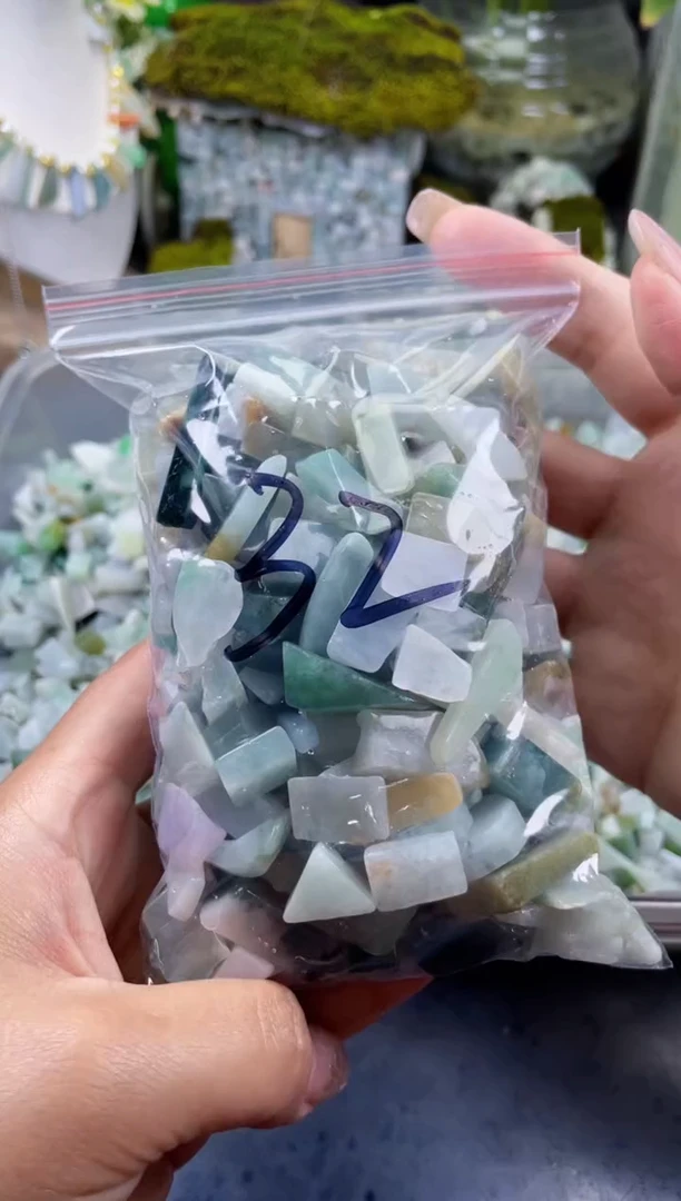 翡翠散珠天然翡翠小号500克32