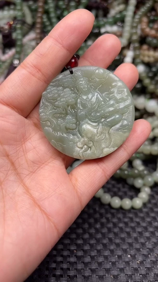 颈饰未镶嵌和田玉1