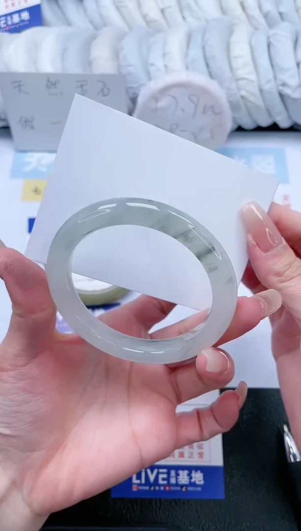 【闪购商品】石英质玉手镯未镶嵌T362-56