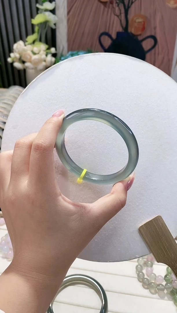 手镯玛瑙/玉髓未镶嵌71-62.5