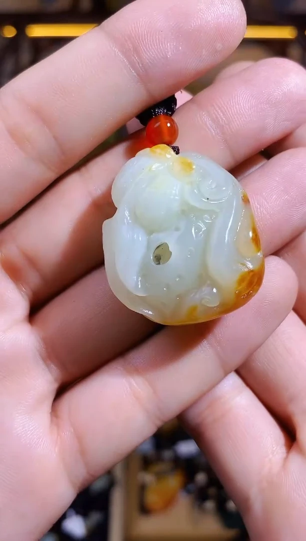 和田玉未镶嵌颈饰1