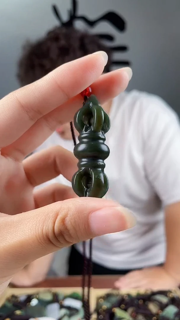 和田玉未镶嵌颈饰拍一发一，多样性发货