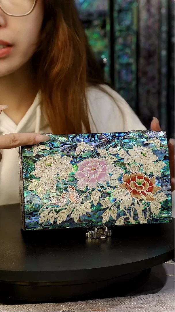 黑金鲍全满螺·弘贝雅螺钿漆器文化馆