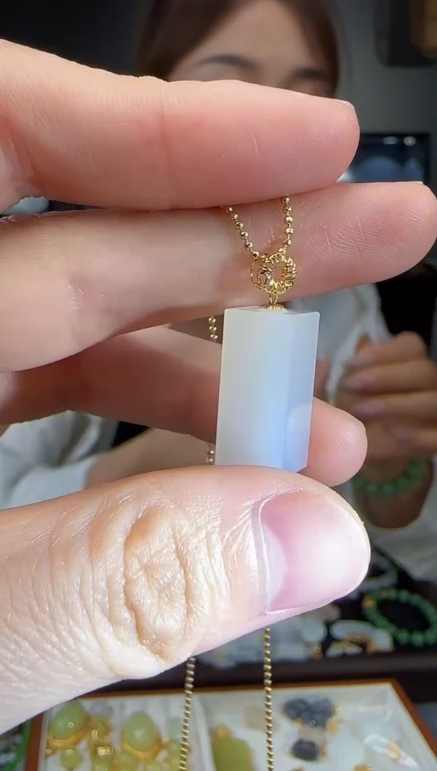 和田玉未镶嵌吊坠(不含链)1