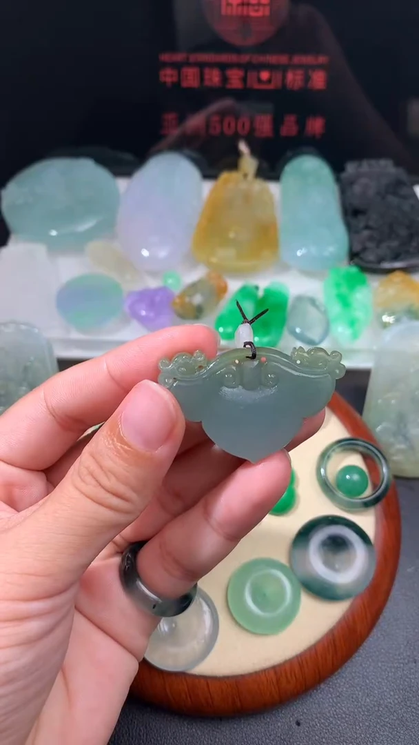 未镶嵌定制翡翠