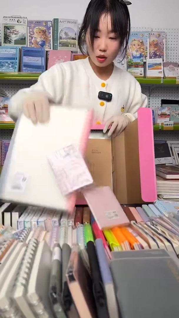 C34      幸运盲盒    一盒