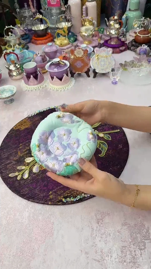 66绿色绣球甜甜圈