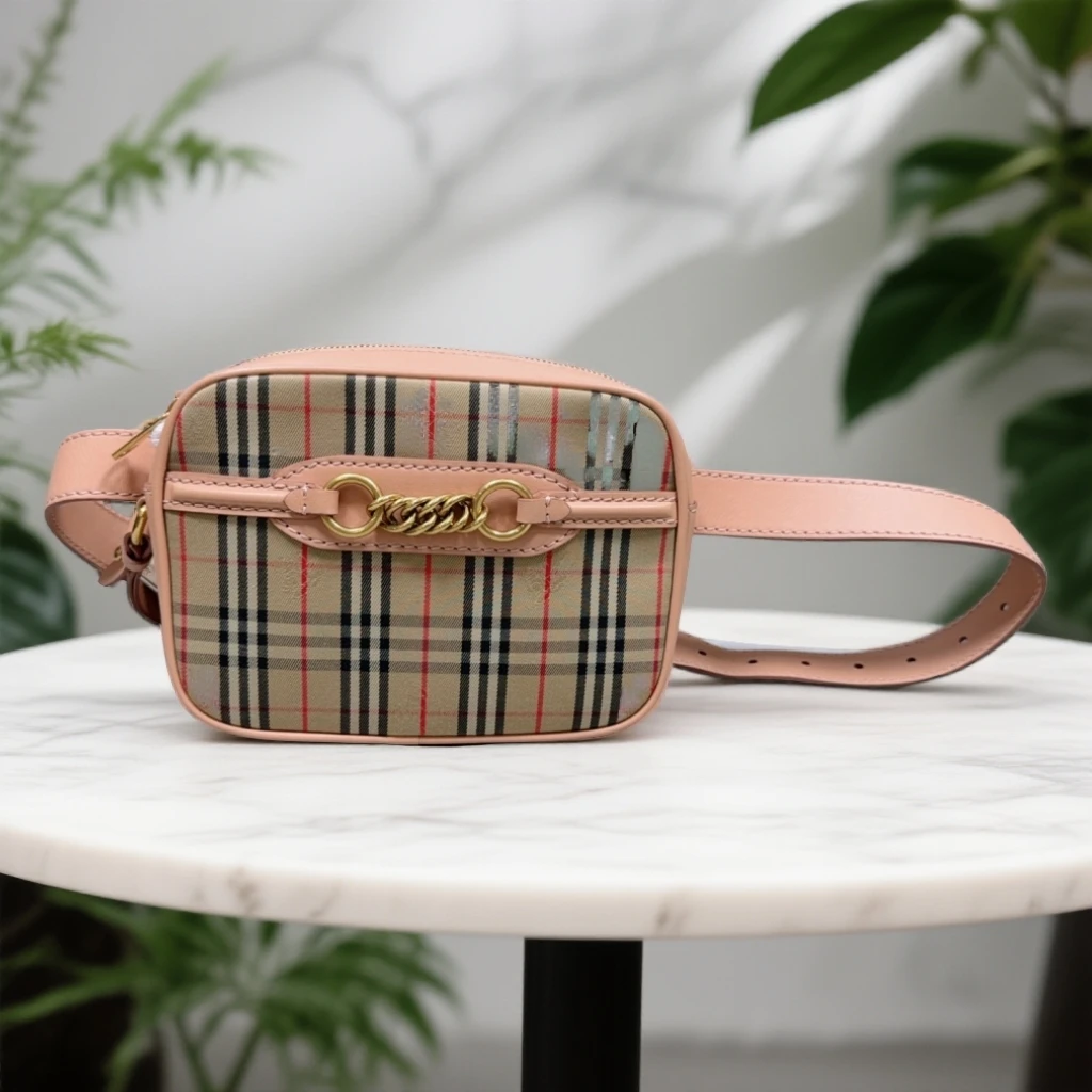 95新 BURBERRY/博柏利  格纹拼粉皮相机包 1862 3389