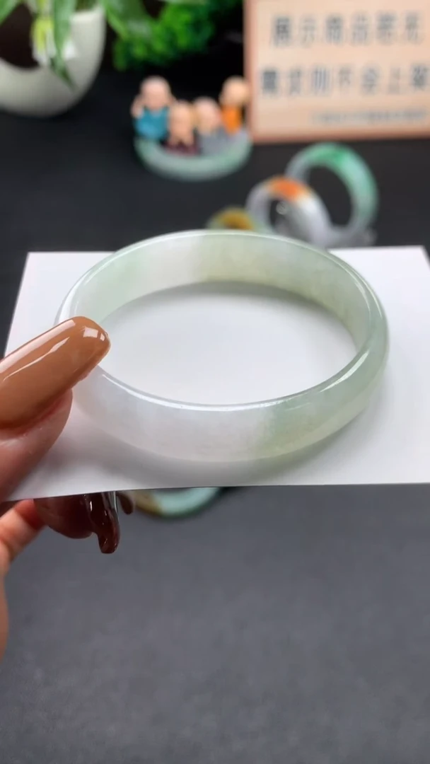 未镶嵌手镯翡翠52贵妃