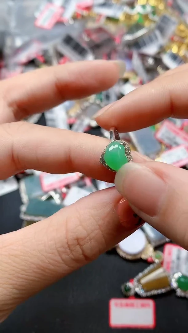 银S925镶嵌戒指翡翠天然A货缅甸翡翠