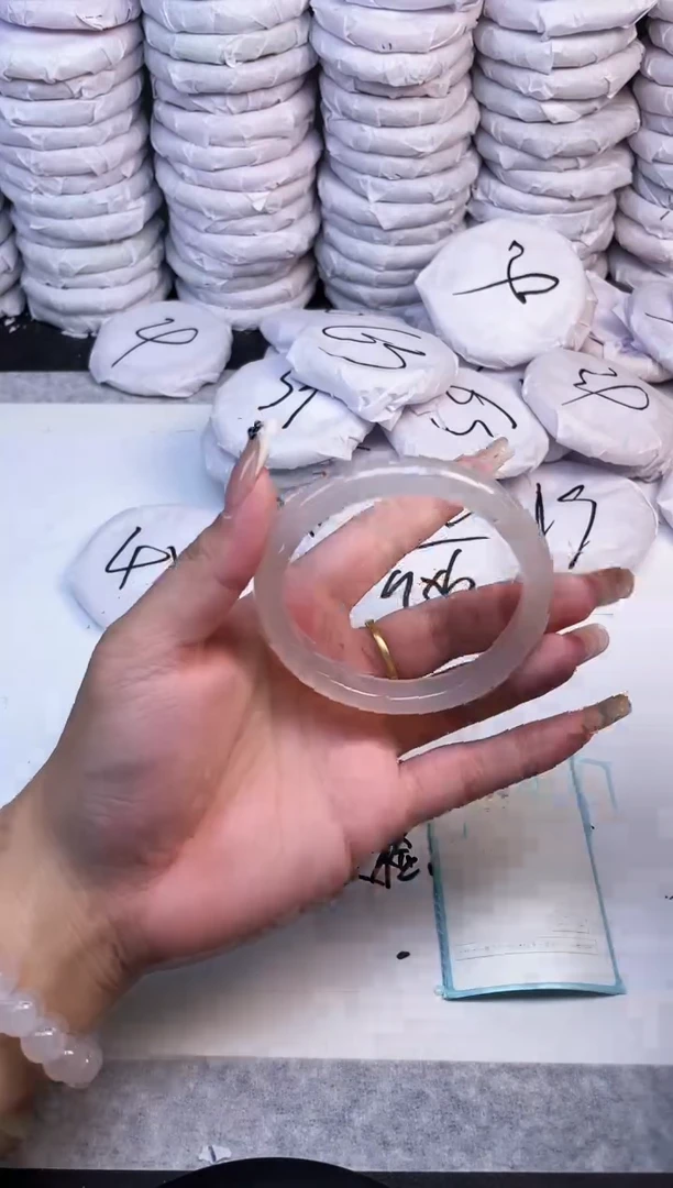 手镯玛瑙/玉髓未镶嵌305