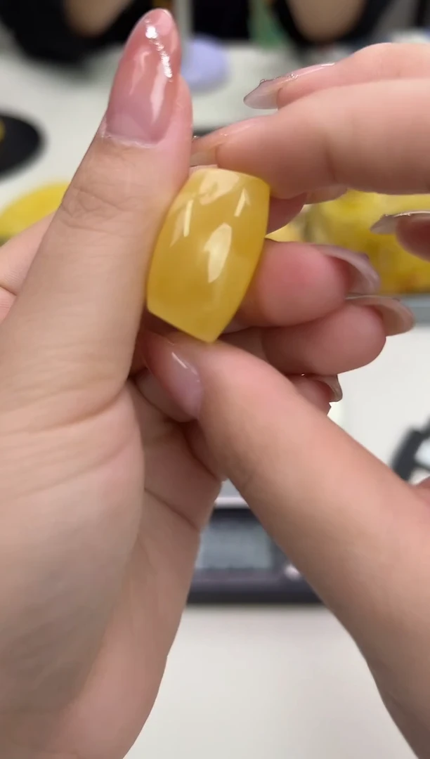 裸石琥珀未镶嵌琥珀蜜蜡吊坠