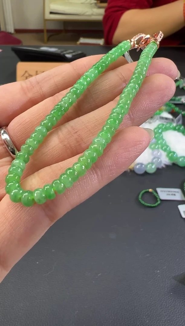 未镶嵌手串翡翠A261|1800