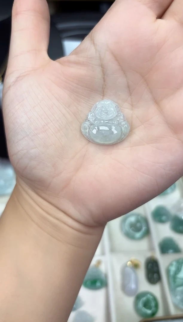 翡翠未镶嵌颈饰翡翠未镶嵌颈饰佛公