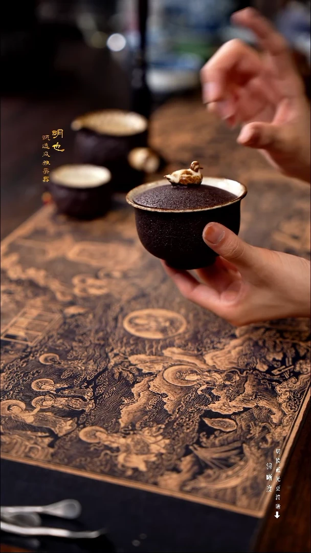 1明也茶器/ 盖碗一个