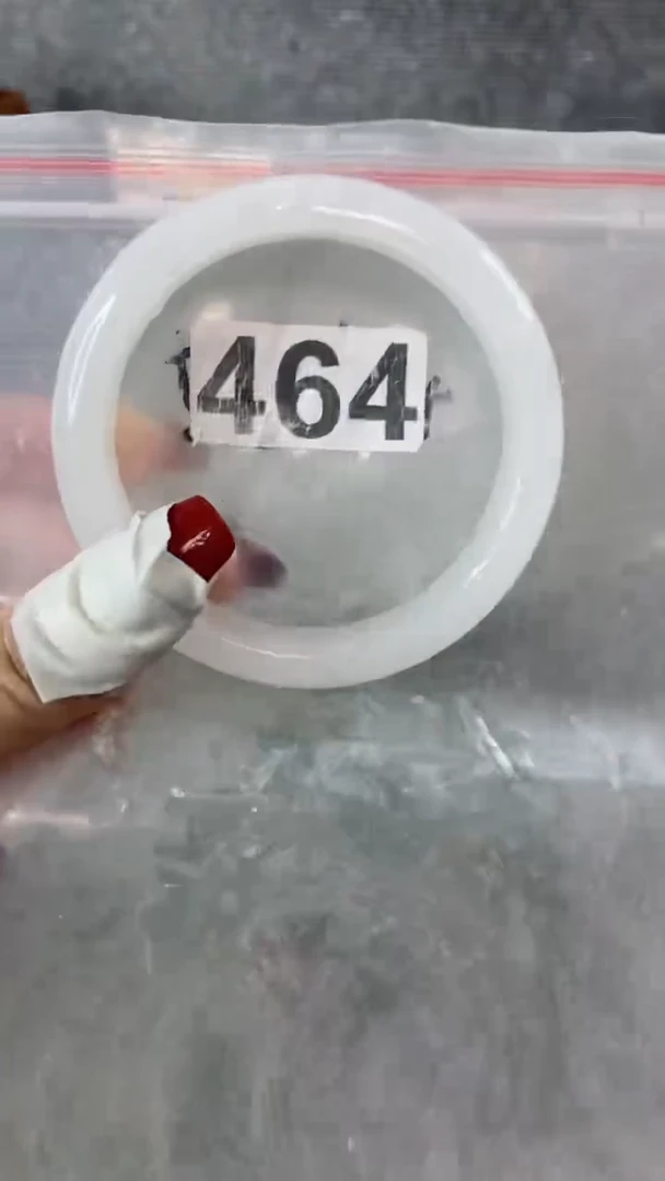 【闪购商品】石英质玉手镯未镶嵌62+464