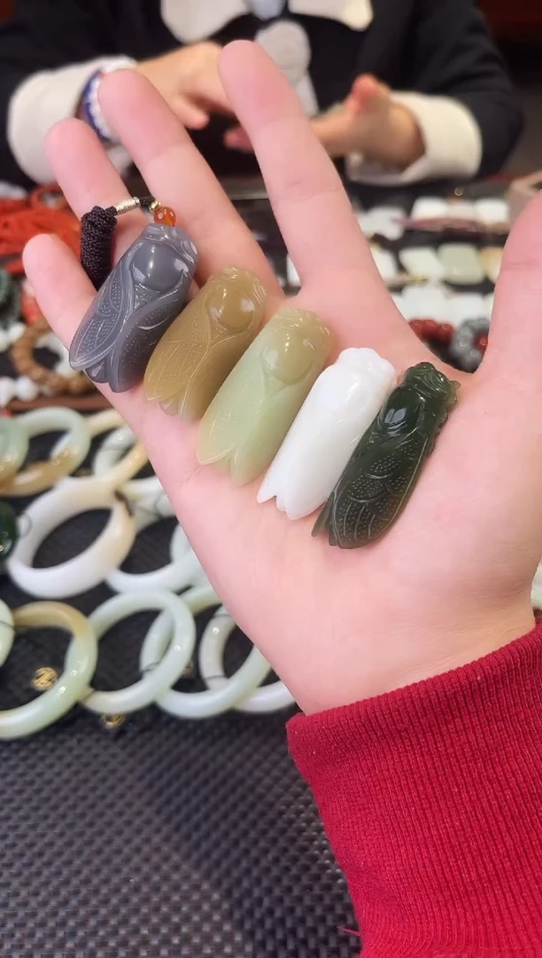 颈饰未镶嵌和田玉小艾多样性发货拍一发一