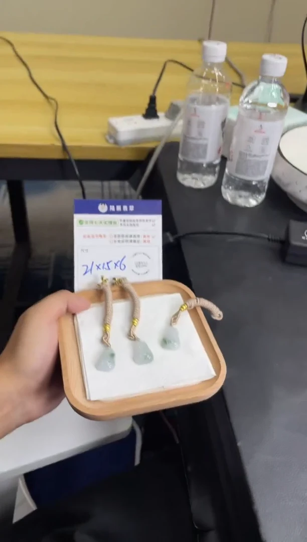 未镶嵌挂件翡翠福瓜多样性发其一CP配绳5