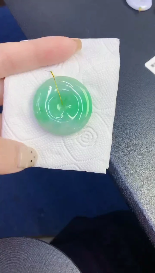 颈饰未镶嵌翡翠缅甸天然翡翠A货