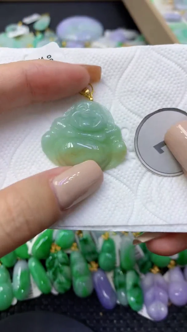 颈饰未镶嵌翡翠天然缅甸翡翠A货