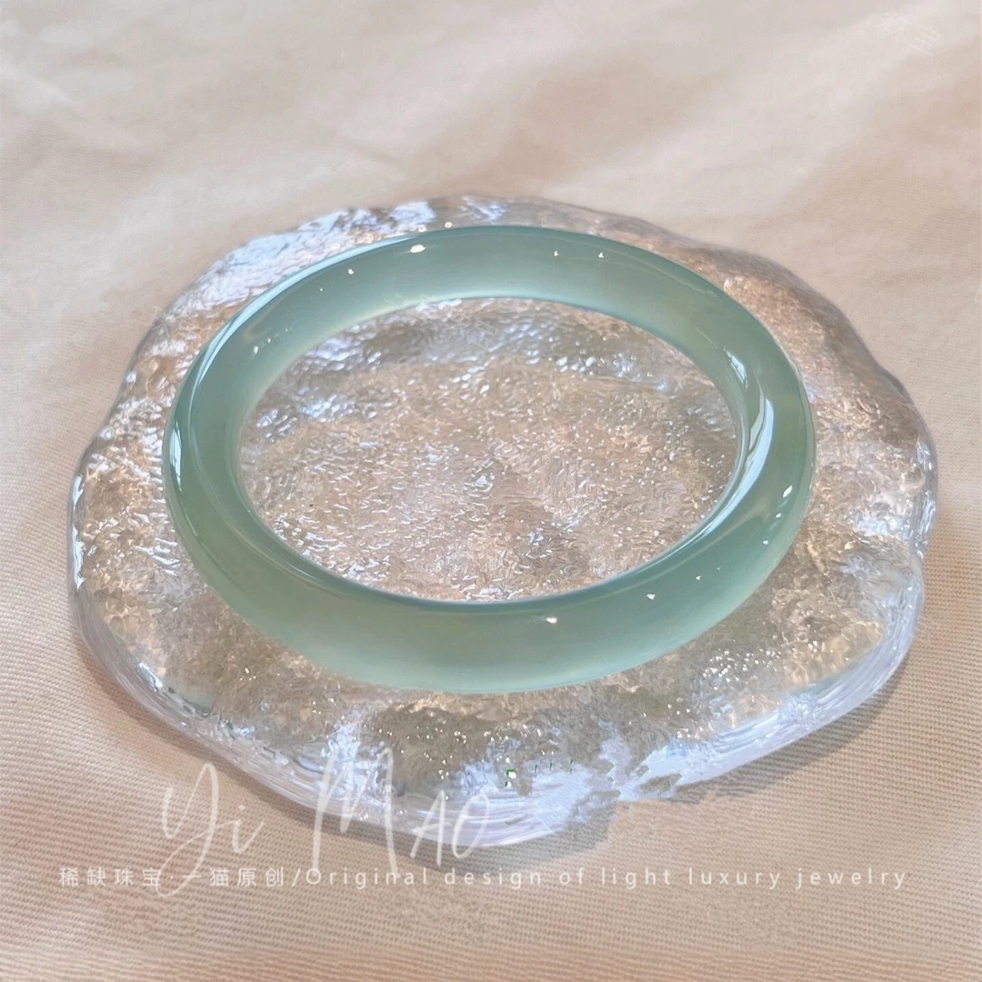 上等冰透玉髓晴水玉镯女天然高货远山黛玛瑙玉手镯首饰天然玉镯