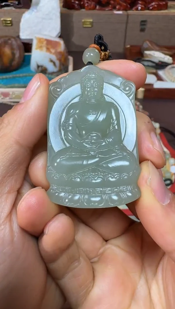 颈饰未镶嵌和田玉大日如来牌