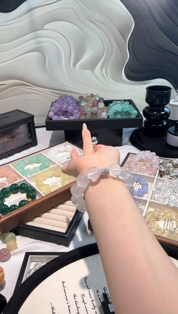 水晶手串未镶嵌奶白晶