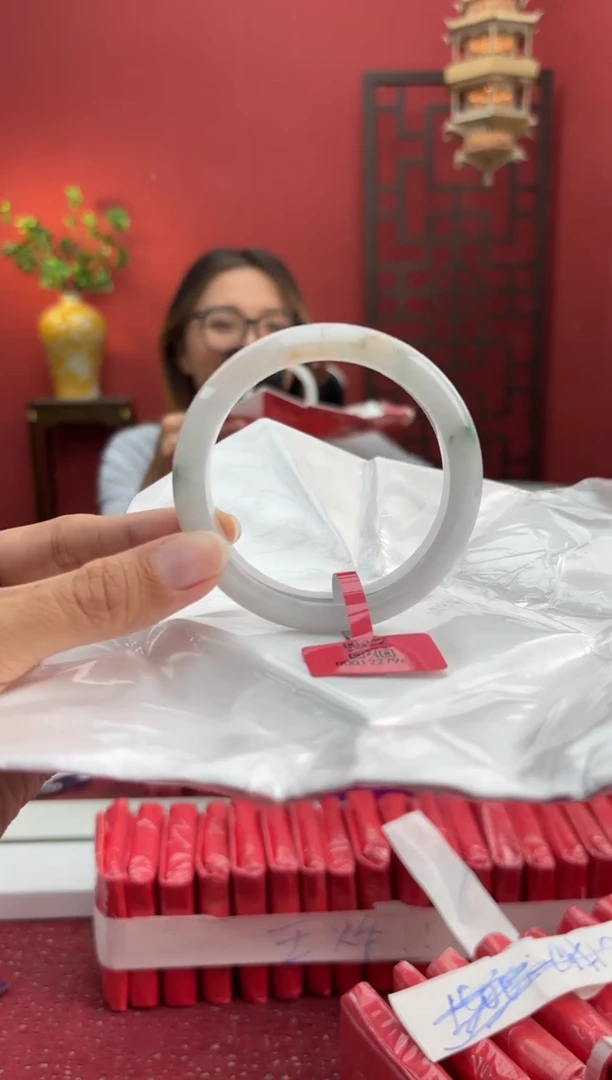 未镶嵌手镯翡翠翡翠手镯3