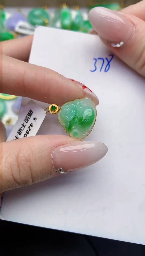 【闪购商品】翡翠颈饰18K金镶嵌0000000000