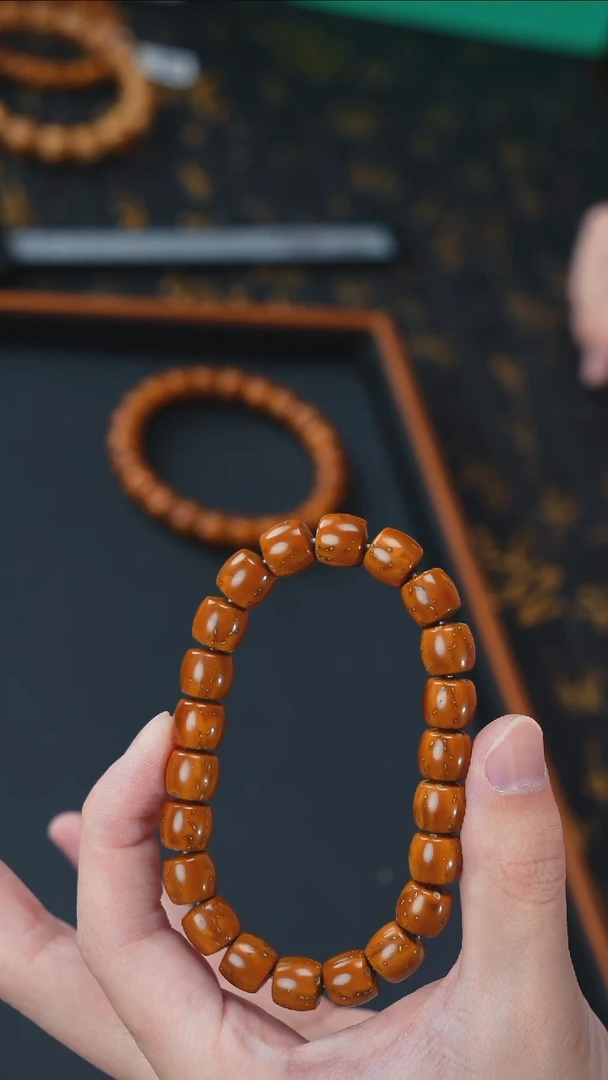 手串紫金鼠油核直切10     10755