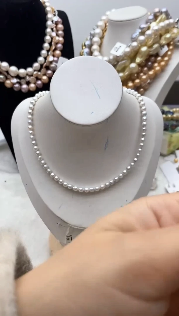 【闪购商品】淡水珍珠颈饰钛钢9