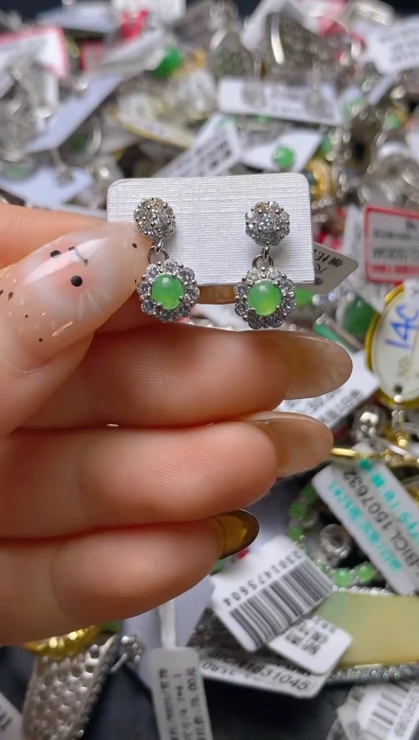 银S925镶嵌戒指翡翠百内无证书