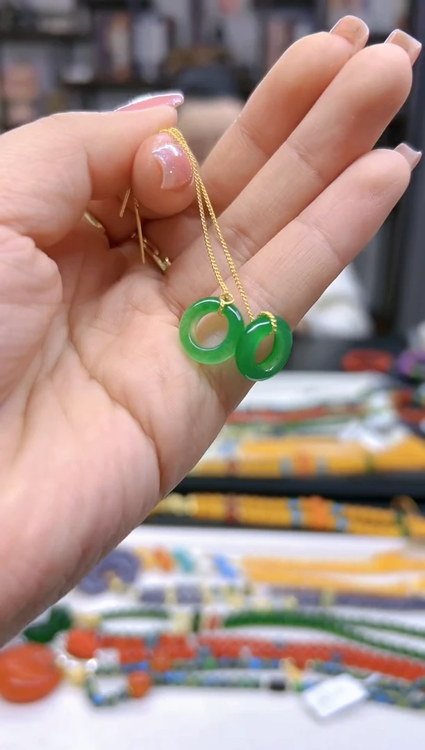 【闪购商品】翡翠耳饰银S925镀金镶嵌E191