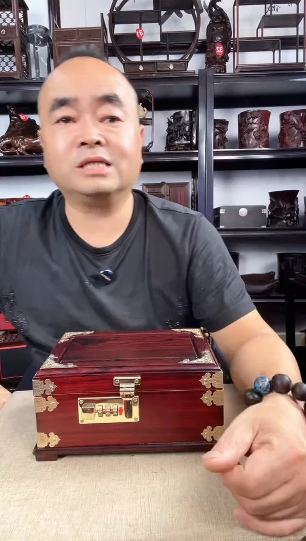 木389老李红木工艺品