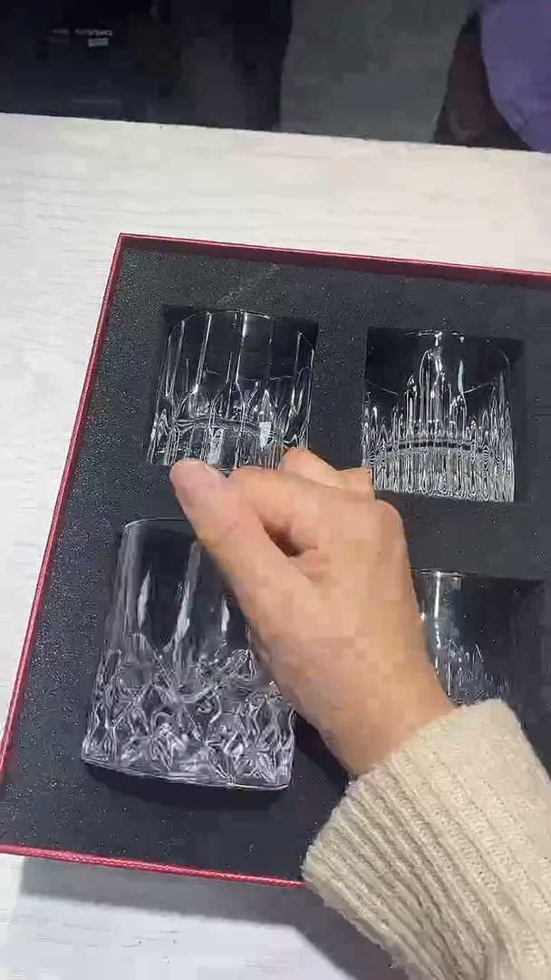 瓷片生活的本意是开心啊@@1