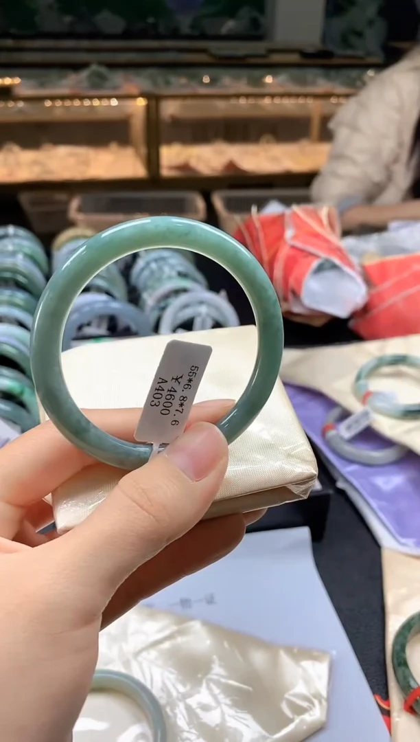 未镶嵌手镯翡翠A403