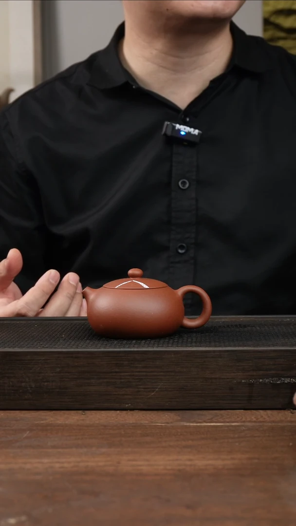 茶杯紫砂红清水扁西施     150CC       微瑕